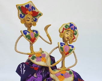 Bali-Souvenir, flexibles Tanzpaar, Puppenperlen aus handgefertigter Kunst und traditioneller Sarong