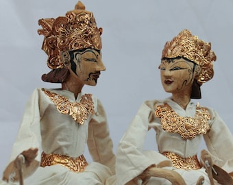 Lovely couple - wayang golek panji Natural  perfect gift for your love one