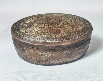Boîte vintage Zodiac en cuivre de Bagan