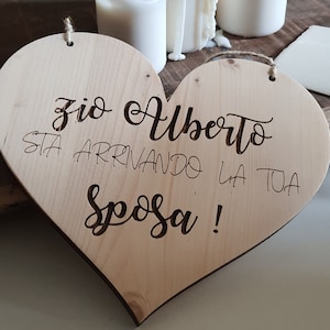 Wooden heart plaque Arriva la Sposa for Paggetto or bridesmaid, Wedding wedding decoration, image 1