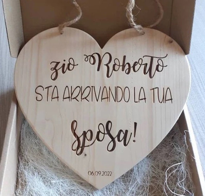 Wooden heart plaque Arriva la Sposa for Paggetto or bridesmaid, Wedding wedding decoration, image 6