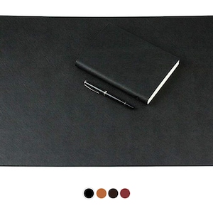 Personalisierbare Schreibtischunterlage XXL Lederimitat Saffiano, Rutschfeste Schreibunterlage, Schreibtisch Unterlage, Mauspad 65 x 45 cm