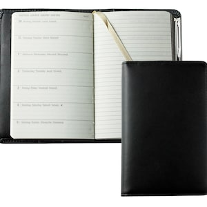 Personalisierbarer Taschenkalender 2026 Premium Leder, Organizer Kalender mit Stiftschlaufe, Terminplaner im Hardcover Einband