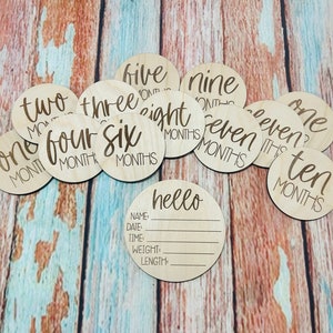 Baby photo prop set / Baby Milestone Set / Birth Announcement / Photo Prop