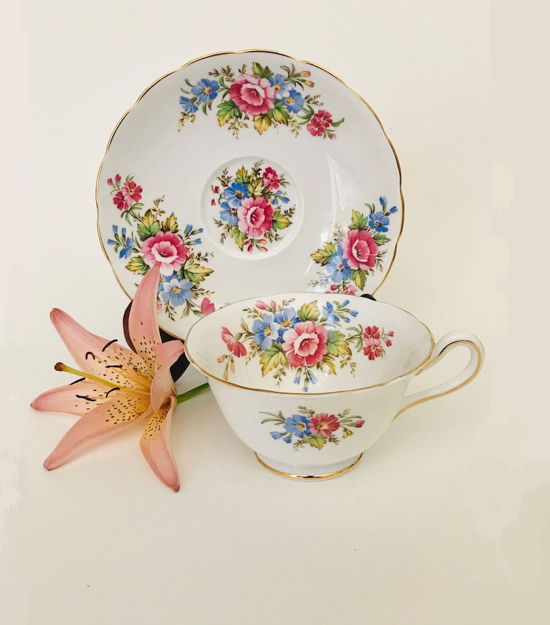 Grosvenor Bone China Tea cup and Saucer Grosvenor A692 Etsy
