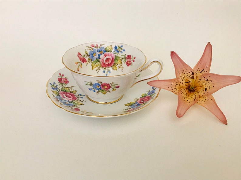 Grosvenor Bone China Tea cup and Saucer Grosvenor A692 Etsy