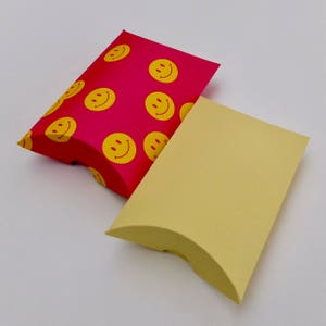 Kleine Geschenkbox | Kissen design | Klebstofflose | Sofortiger Download | Cricut / SVG-kompatible Cutter und Draw-Software. SVG + PDF Dateien