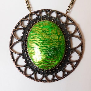 COLLECTION Gold-Green-Red Green Medallion Pendant/green medallion necklace/green medallion jewelry/green medallion necklace/brilliant necklace