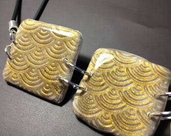 Gold pendant inspired by Japan/Resin/Gold necklace/Golden necklace/polymer clay/resin/rubber/silver metal/Japan