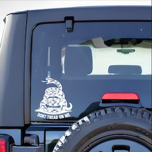Betreed me niet-vinyl auto- en vrachtwagenstickers. Premium weerbestendige stickers voor binnen of buiten, waterflesstickers, laptopsticker.