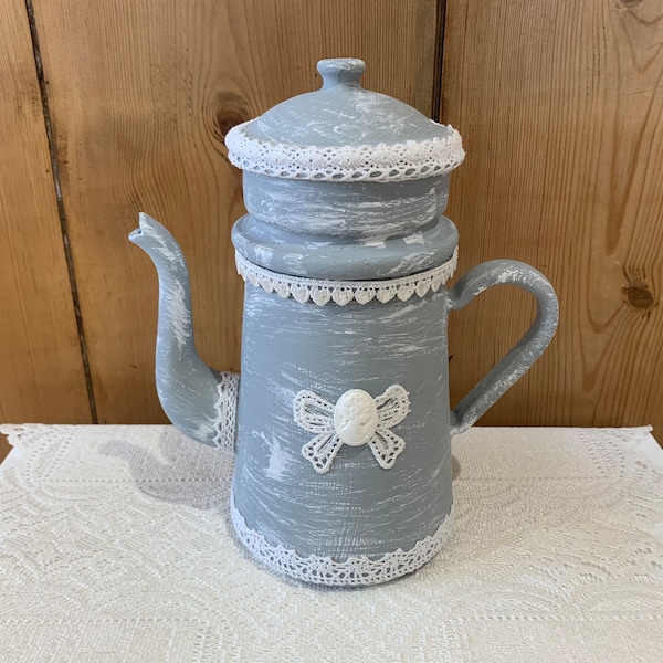 ancienne cafetière shabby, gris et blanc , Gisèle