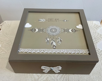 tea box, jewelry box, taupe and white, shabby, dream catcher