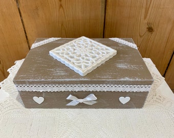 tea box, jewelry box, taupe and white, shabby