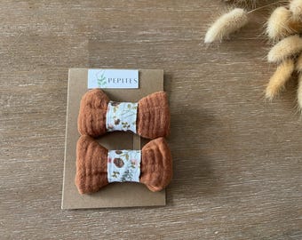 Set of two hair clips, little girl's clips, cotton gauze, velvet