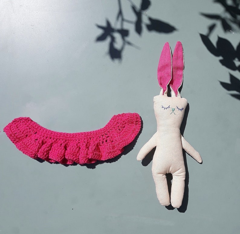 Doudou lapin, jouet peluche, lin écru, rose, fuchsia image 6