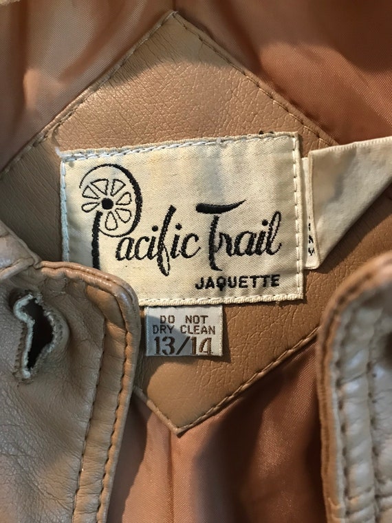 Super Cute Vintage Jacket - image 6