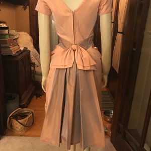 Peachy vintage taffeta dress image 3