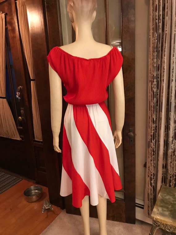 Vintage red and white dress - image 8