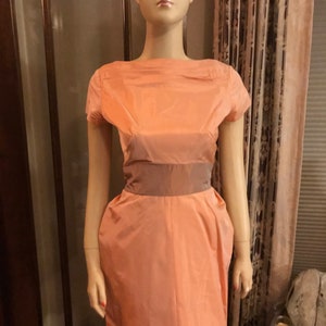 Peachy vintage taffeta dress image 9