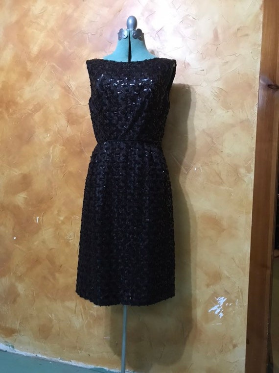 Black vintage wiggle dress - image 7