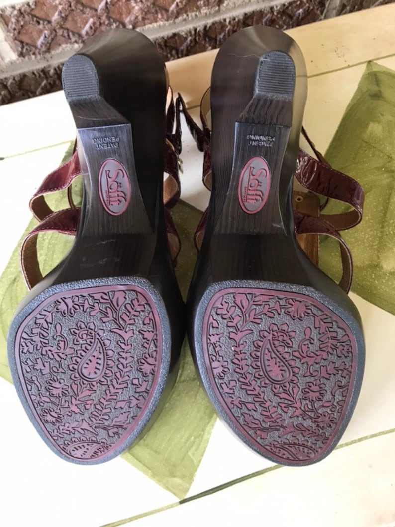 Sofft wine patent sandals