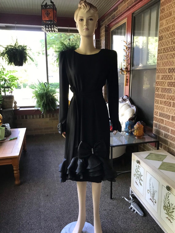 I love this 1980’s Black Dress