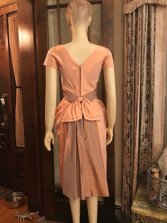 Peachy vintage taffeta dress - image 2