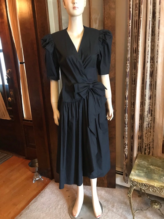 Vintage Wrap Dress - image 3