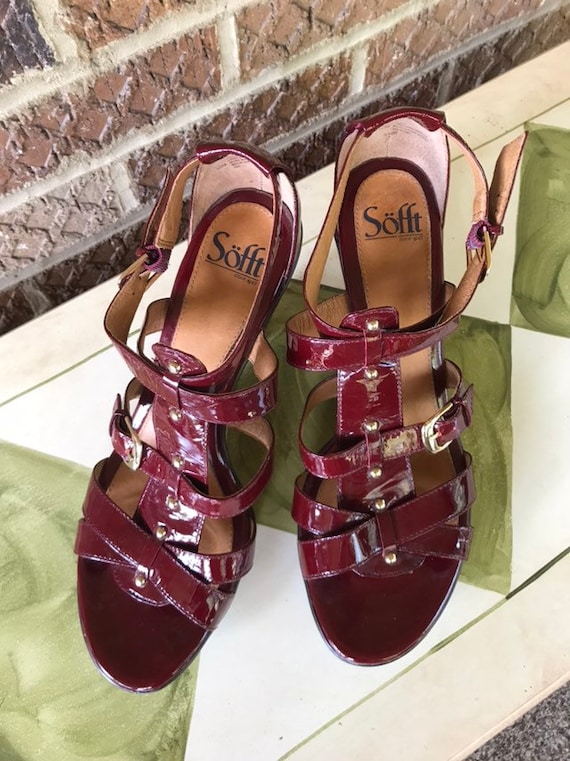 Sofft wine patent sandals