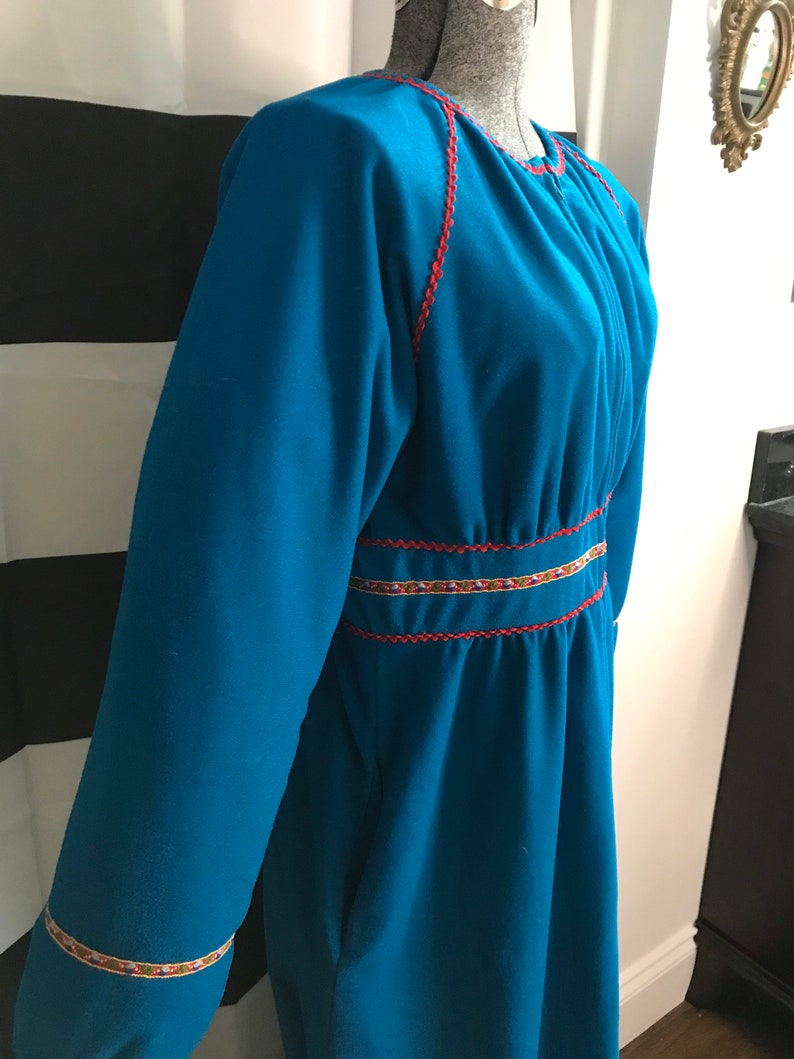 Vintage Robe image 6