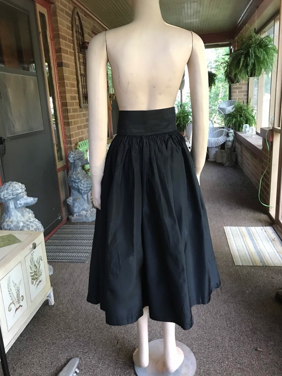 The absolute best taffeta skirt - image 3