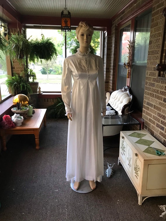 Vintage Emma Domb Bridal Dress - image 1