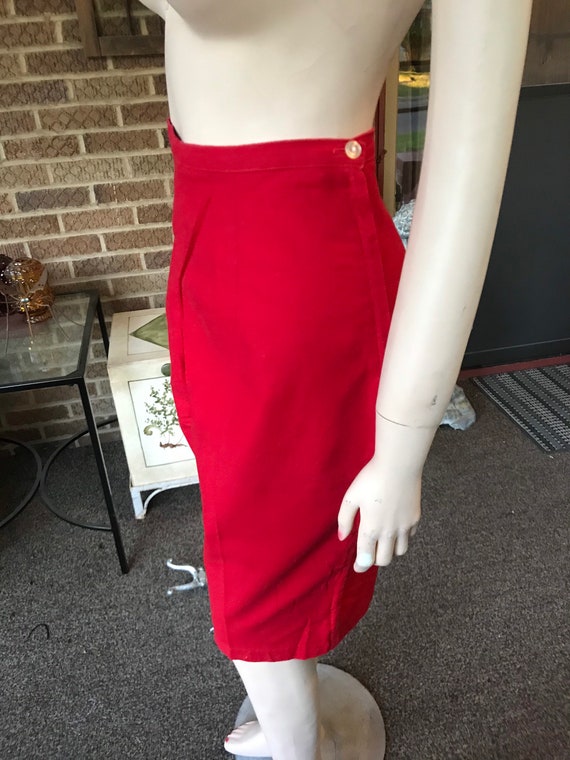 Vintage Red High-waist Shorts