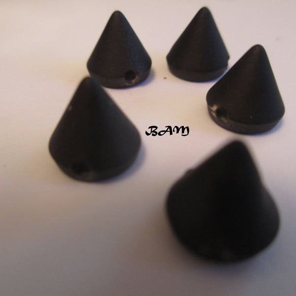 5 Perles pics aspect gommé noir 12 mm