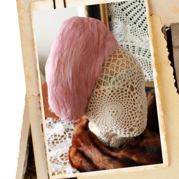 1950s Vintage feathered Pillbox hat