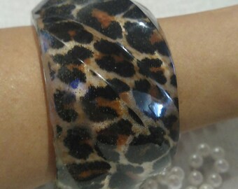 Beautiful Leopard Print Resin Bangle, Bracelets, Jewelry, Accessories, Fashion Jewelry, Statement Bracelet, Gifts