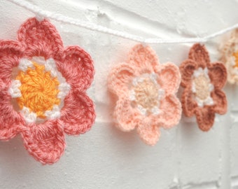 Sweet Little Garland Crochet Pattern, Crochet Flower Applique, Flowers Embelishment Beginner Pattern, Flower Bunting, Flower Wall Hanging