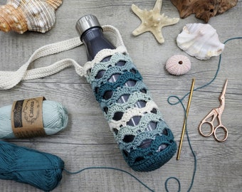 Crochet Bottle Holder Pattern, Salty Sea Waves Crochet Crossbody Water Bottle Bag, Beginner Scheepjes Catona PDF Photo Tutorial