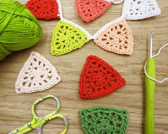 Mini Desk Bunting Crochet Pattern, Colourful Garland, Scrap Yarn Project, Stash-Busting Wall Hanging PDF Instant Download