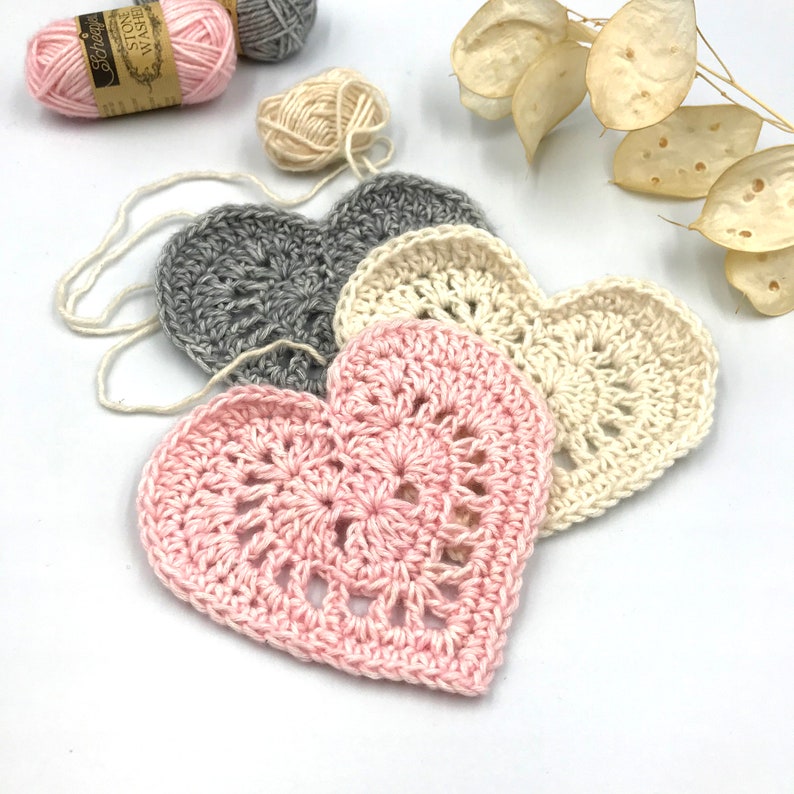 Sweet Little Heart Crochet Pattern, Crochet Heart Applique Embelishment Pattern, Rainbow Baby Hearts Scheepjes Stone Washed Photo Tutorial image 5
