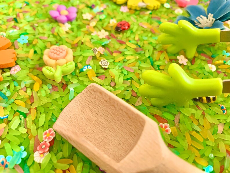 Filling kit for rice sensory bin, spring theme, flowers, ladybugs, bees, clips image 3