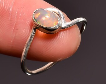 Beautiful Ethiopian Opal Gemstone Jewelry 925 Sterling Silver Ring 5.75 US