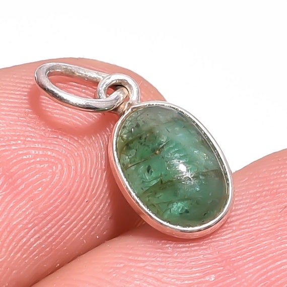 Gemstone Details about Solid 14k Rose Gold Casual Pendant with Natural Sakota Emerald 0.66 Ct Gemstone Details about Solid 14k Rose Gold Casual Pendant with Natural Sakota Emerald 0.66 Ct