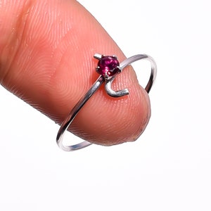 Classic Natural Rhodolite Garnet Round Cut 4X4 mm Gemstone 925 Sterling Silver Ring 7 US