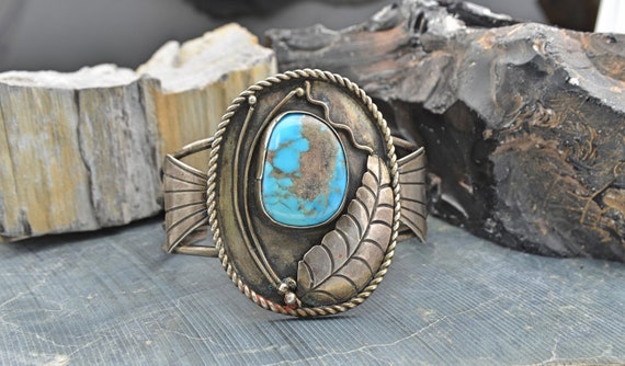 Amazing Vintage Native American Navajo Blue Gem Turquoise Sterling Silver Bracelet Cuff Amazing Vintage Native American Navajo Blue Gem Turquoise Sterling Silver Bracelet Cuff