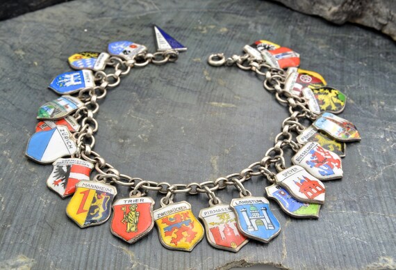 Sterling Silver 835 Silver Charm Hamburg Souvenir Bracelet Charm Enamel Shield Charm Red /& White Hamburg Germany Charm