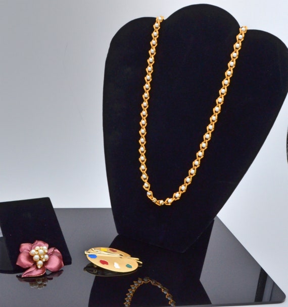 Lot Fantastic Costume Jewelry!