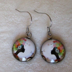 women's flower earrings image 1