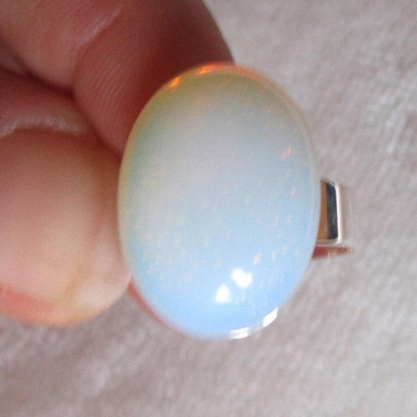 bague opalite, énergie, estime de soi, anti-stress