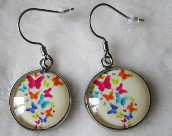 round earrings flight of butterflies